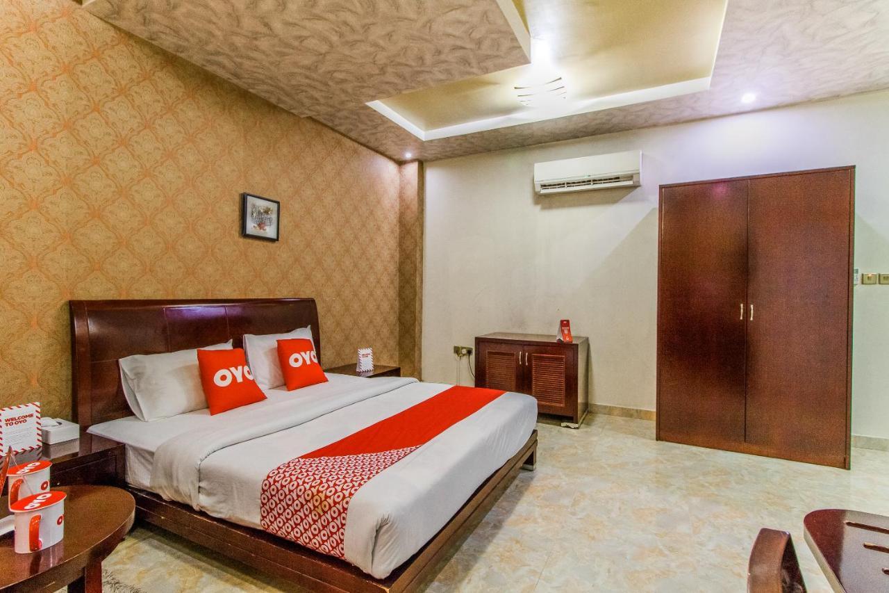 Oyo 109 Al Thabit Modern Hotel Apartment Ḩayl Āl ‘Umayr Extérieur photo
